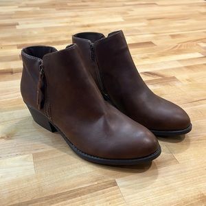 Arizona ankle boots- NEW & never worn